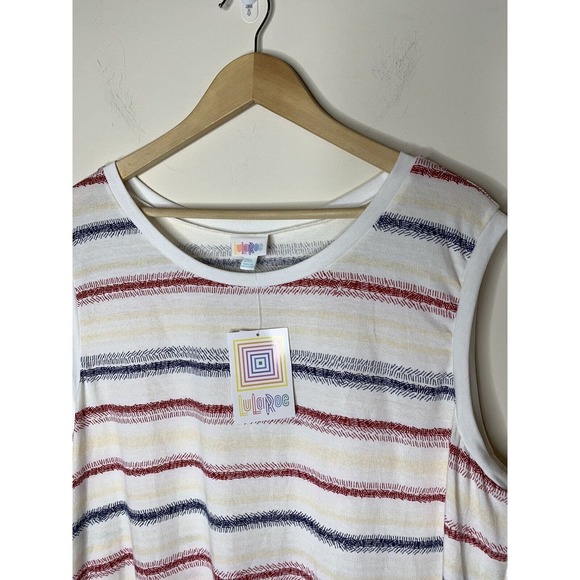 LuLaRoe Womens 2XL Tank Top Navy Blue Red Striped COCOA Round Neck NEW 732-17 - Picture 2 of 7